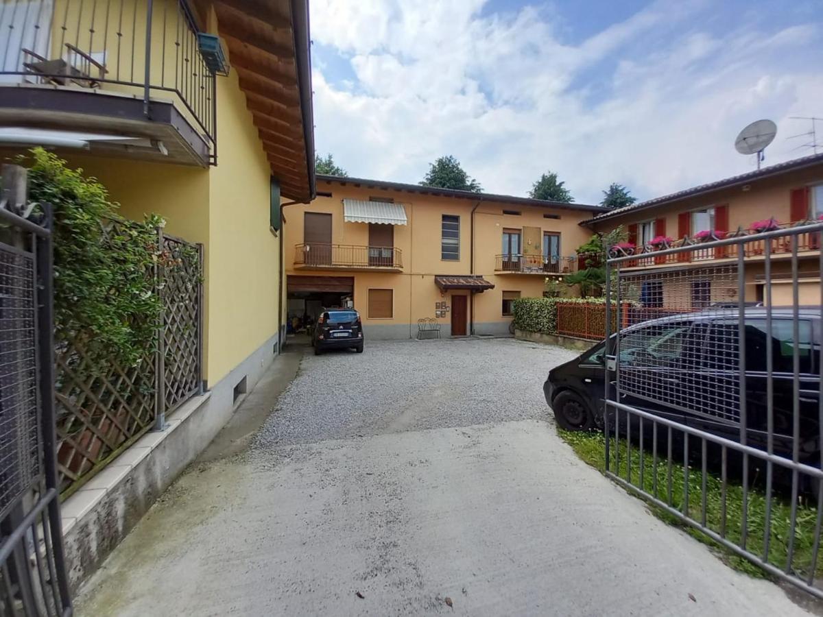 Holiday House - Leo & Malu Сарнико Экстерьер фото